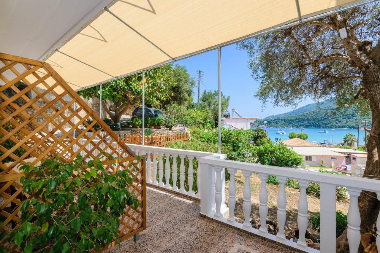 Villa Regina Keri Bagian luar foto