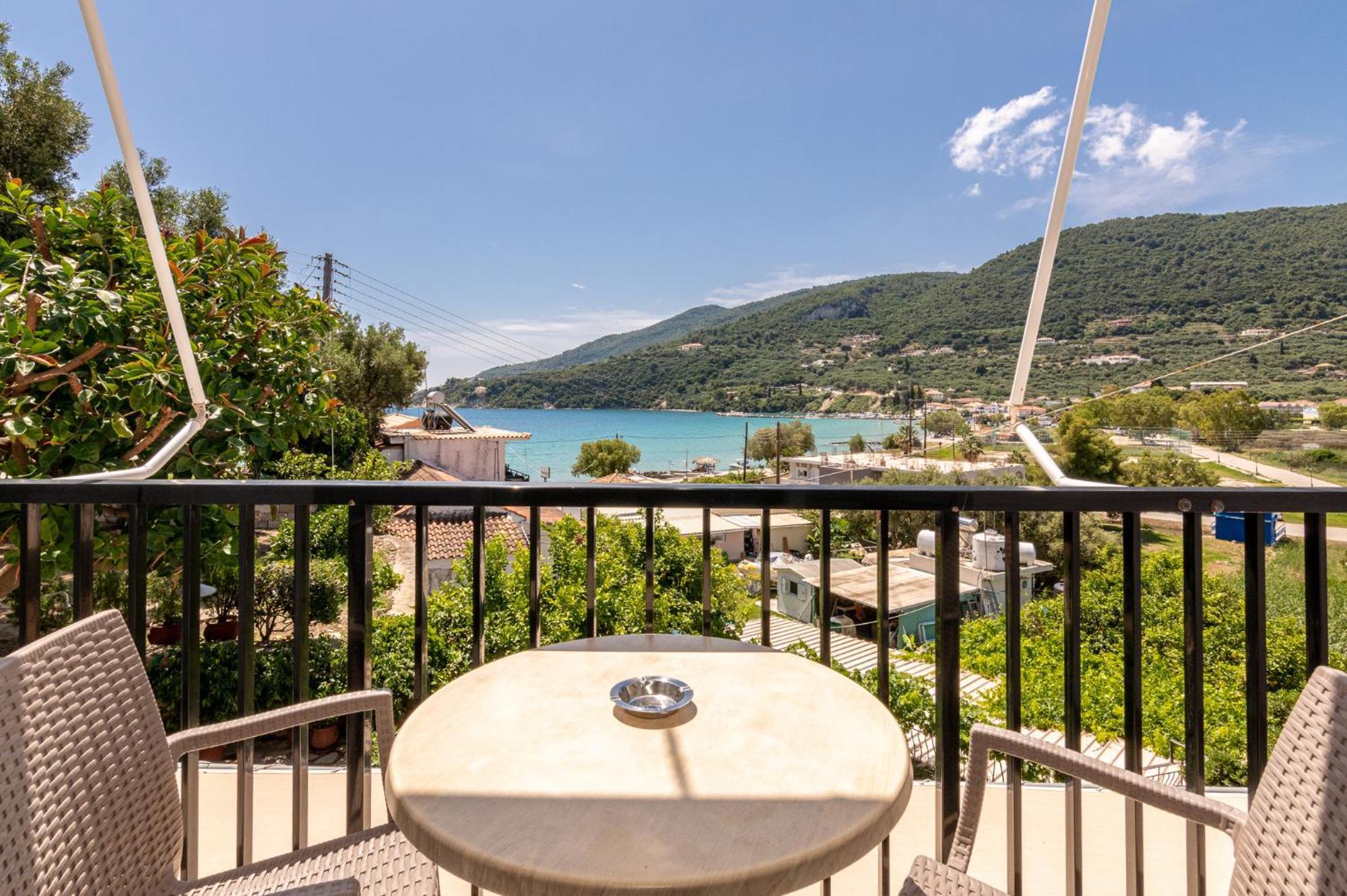 Villa Regina Keri Bagian luar foto